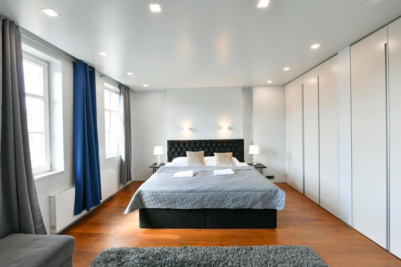Luxury Central Duplex With Terrace Praga Esterno foto