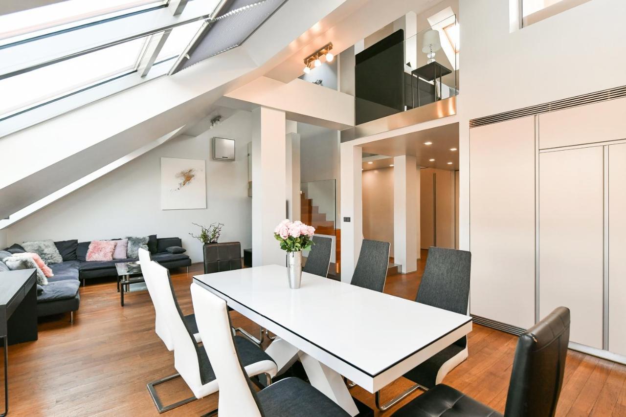 Luxury Central Duplex With Terrace Praga Esterno foto