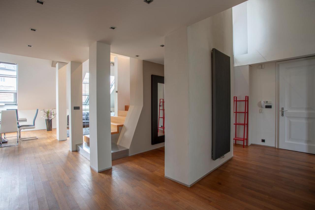 Luxury Central Duplex With Terrace Praga Esterno foto
